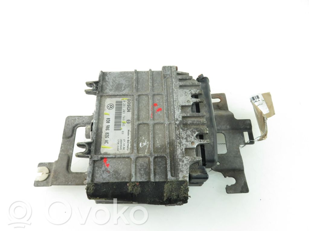 Volkswagen Polo III 6N 6N2 6NF Unitate/modul de control motor 