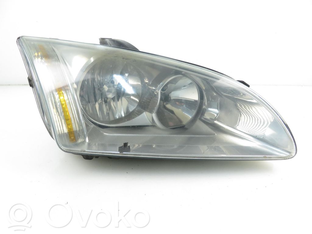Ford Focus Headlight/headlamp 