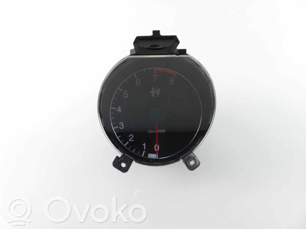 Licznik / Prędkościomierz   6850840070A,6850840010A,6850840010A,6850840070A