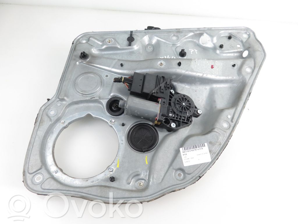 Volkswagen Golf IV Elektryczny podnośnik szyby drzwi tylnych 