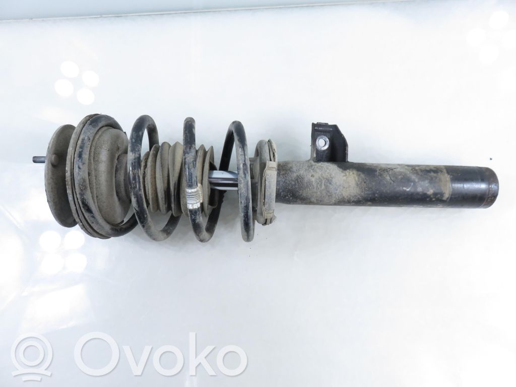 BMW 5 E60 E61 Priekinis amortizatorius su spyruokle 
