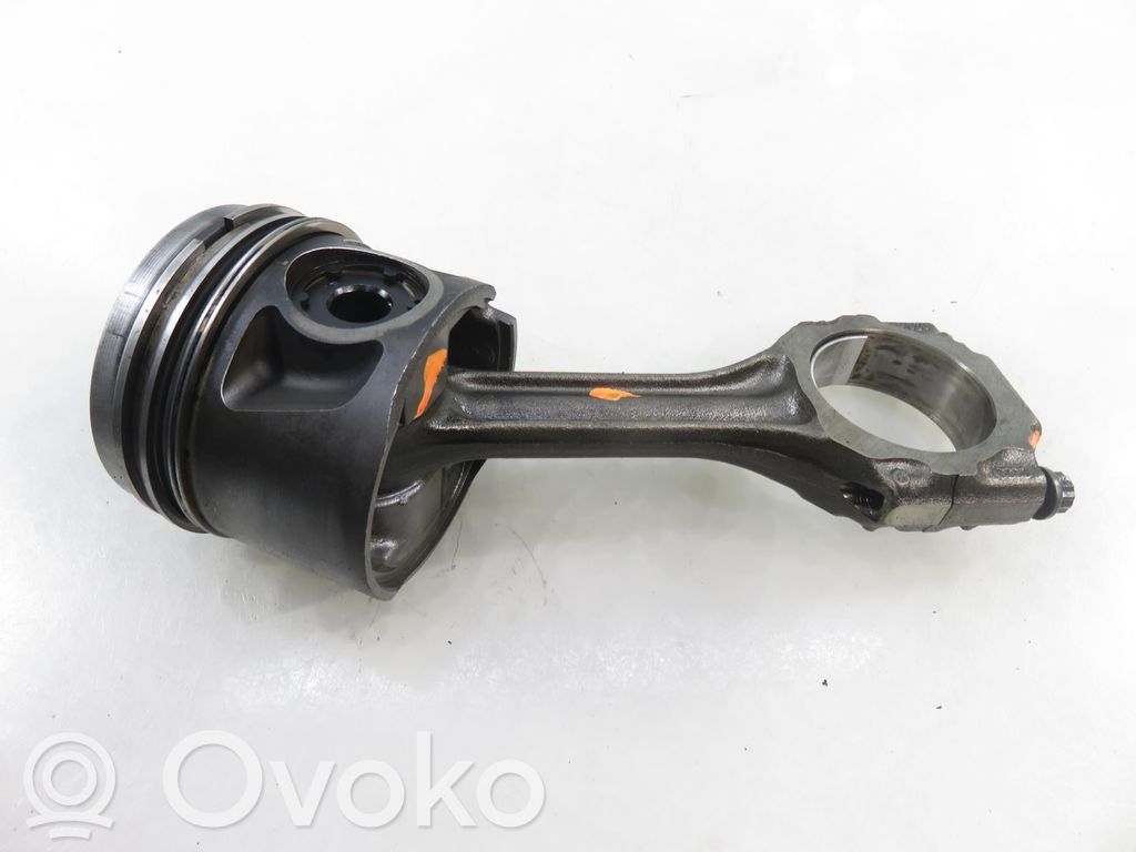 Volvo 850 Pistón con biela 