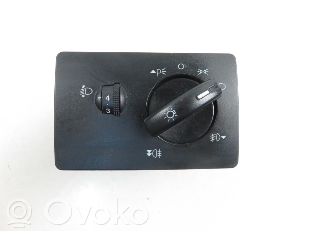 Lukturu slēdzis   7M5T13A024MA,7M5T13A024MA