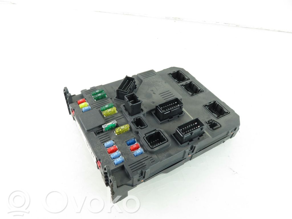 Peugeot 407 Central body control module 