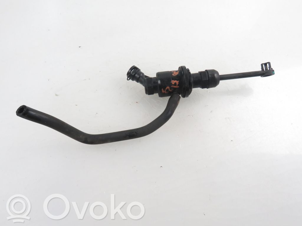 Renault Koleos I Główny cylinder sprzęgła 