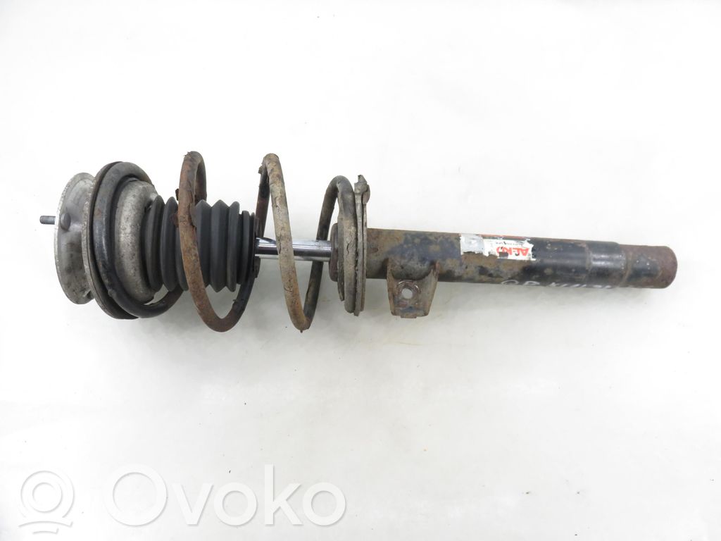 Front shock absorber with coil spring