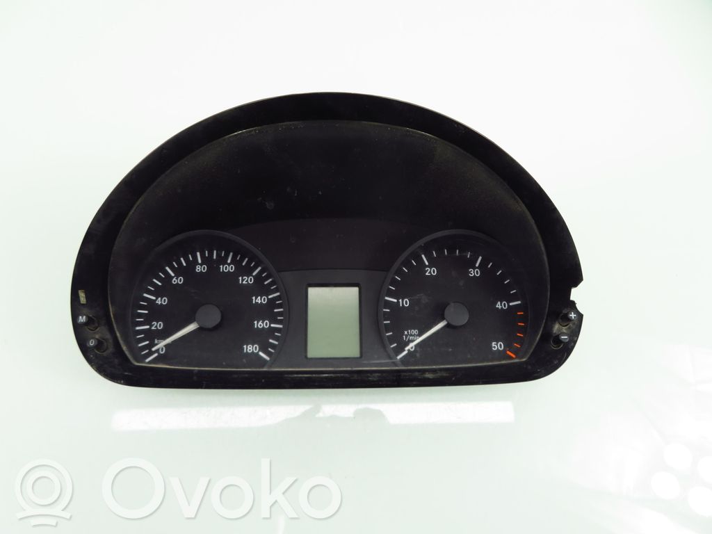 Mercedes-Benz Sprinter W906 Tachimetro (quadro strumenti)
