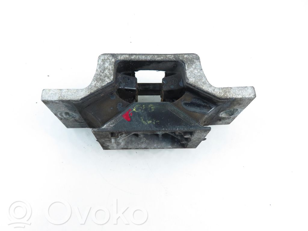 Engine mount vacuum valve   8200676857,8200676857