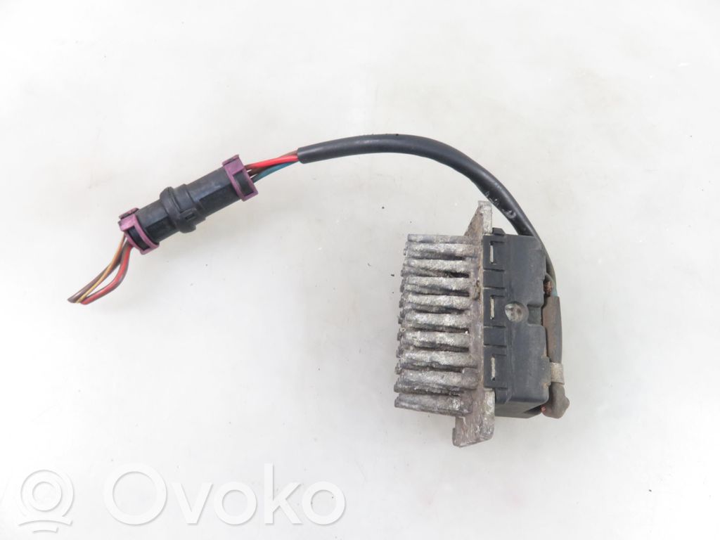 Audi A8 S8 D2 4D Motor aerotermă/rezistor ventilator 