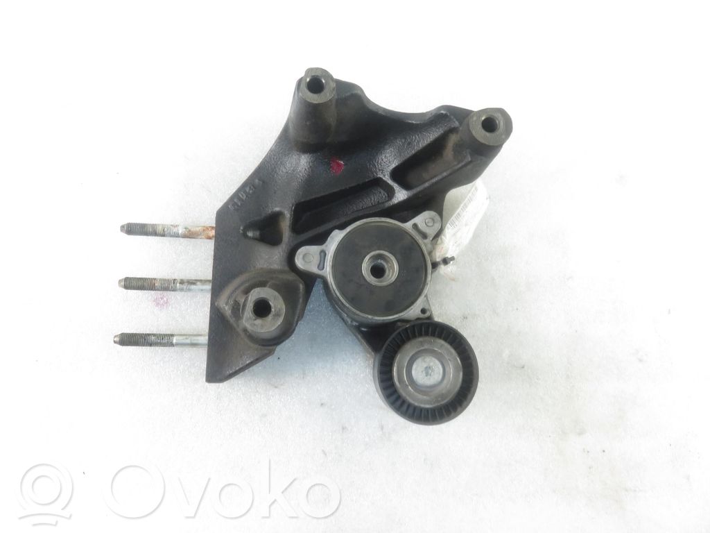 Engine mounting bracket