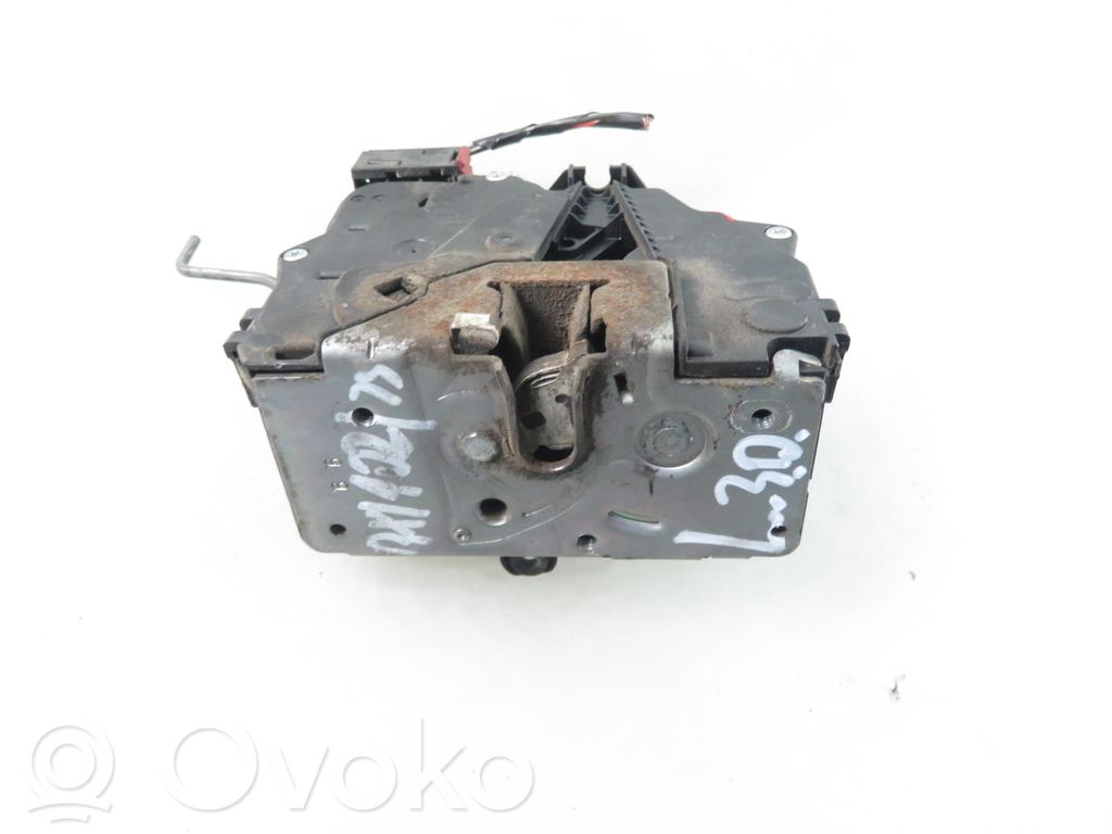 Opel Corsa D Priekinė durų spyna 