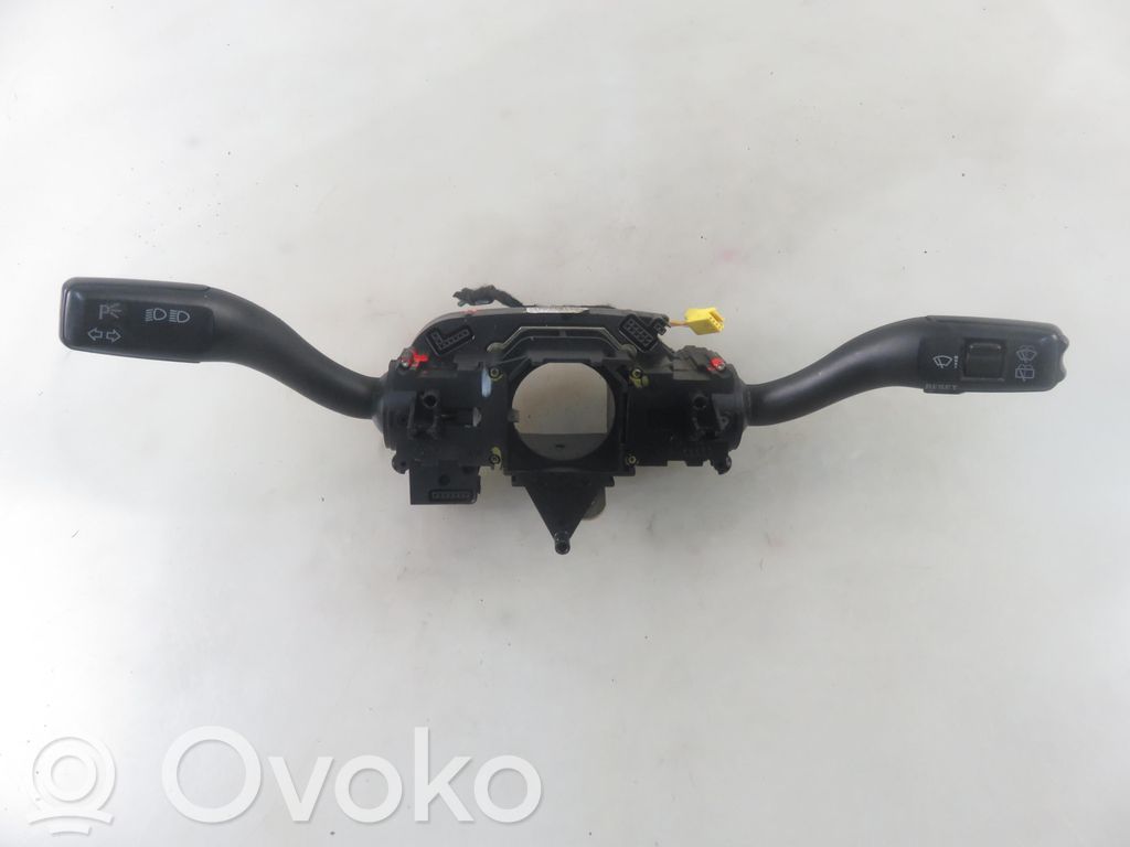 Audi A4 S4 B6 8E 8H Leva/interruttore dell’indicatore di direzione e tergicristallo