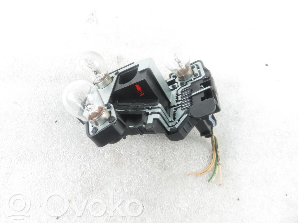 Peugeot 206 CC Porte ampoule de feu arrière