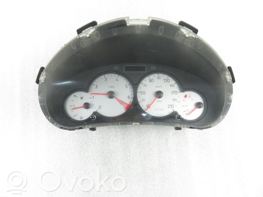 Peugeot 206 Geschwindigkeitsmesser Cockpit 