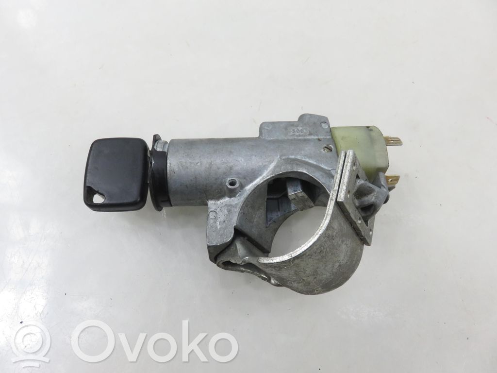 Opel Astra F Aizdedzes atslēga 