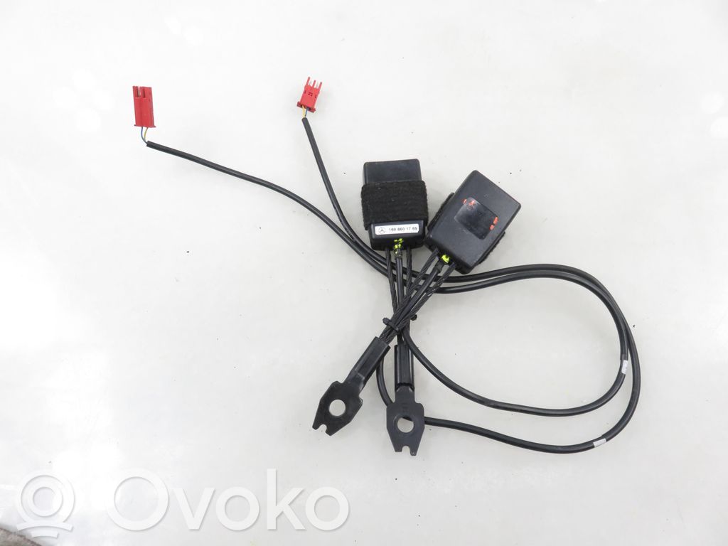 Mercedes-Benz B W245 Bridă fixare centură de siguranță față 