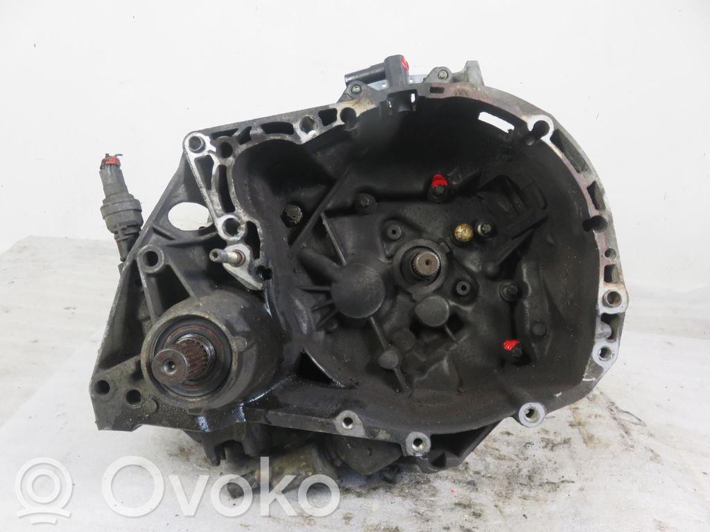 Renault Clio II Boîte de vitesses manuelle à 6 vitesses