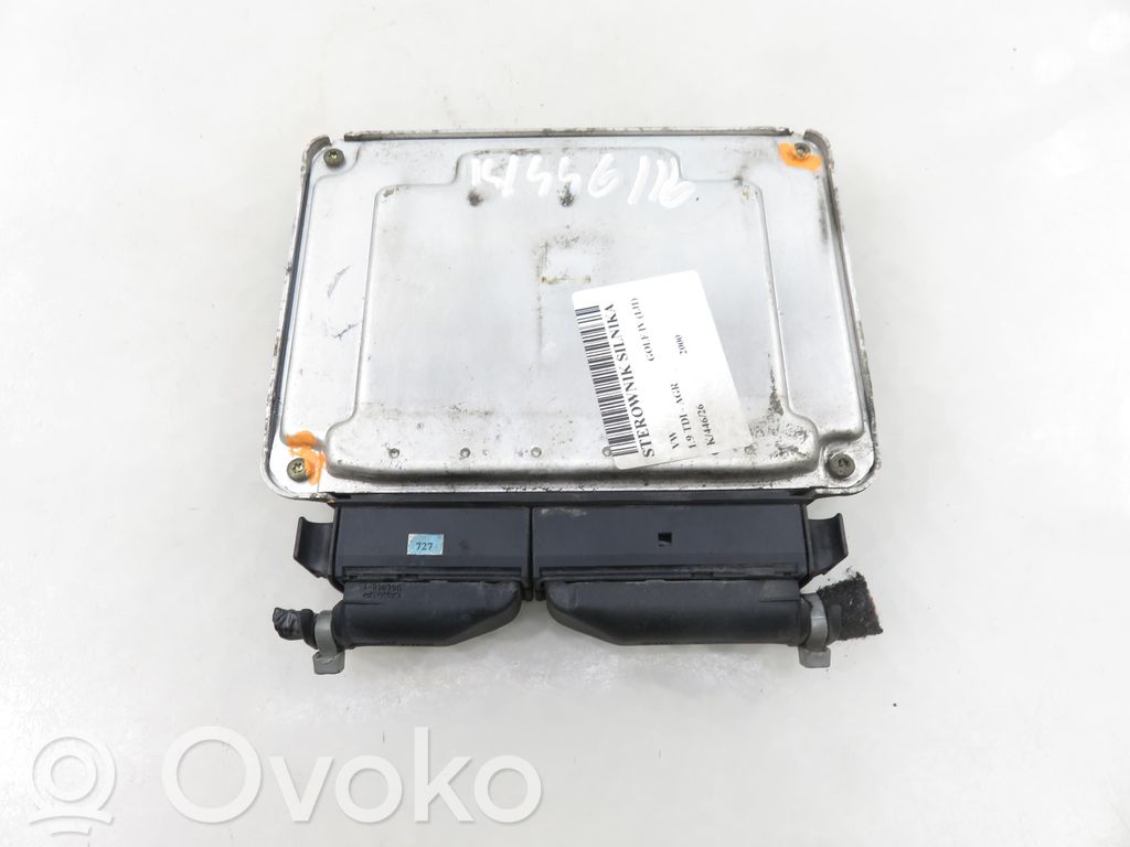 Volkswagen Golf IV Unitate/modul de control motor 