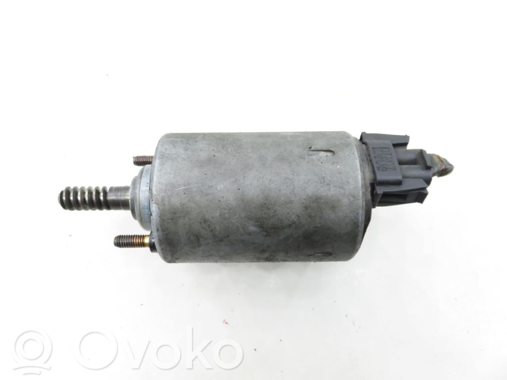 BMW 3 E46 Sadales vārpstas regulēšanas vārsts (Vanos vārsts) 