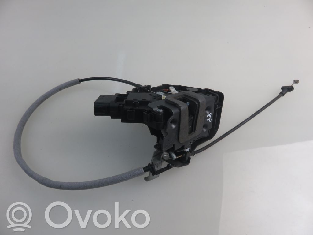 Priekšpusē slēdzene   6M2AR21812AA,6M2AR21812AA