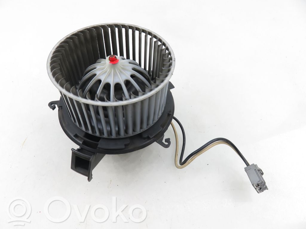Opel Astra J Ventilator aerotermă 