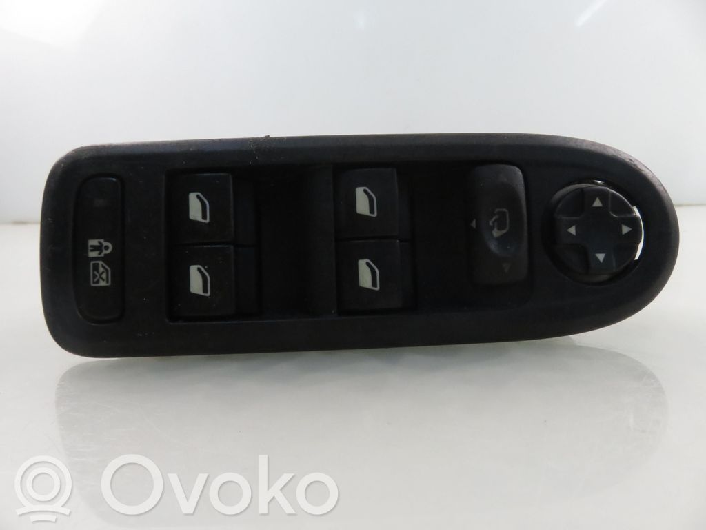 Interruptor del elevalunas eléctrico   96599975XT,96599975XT