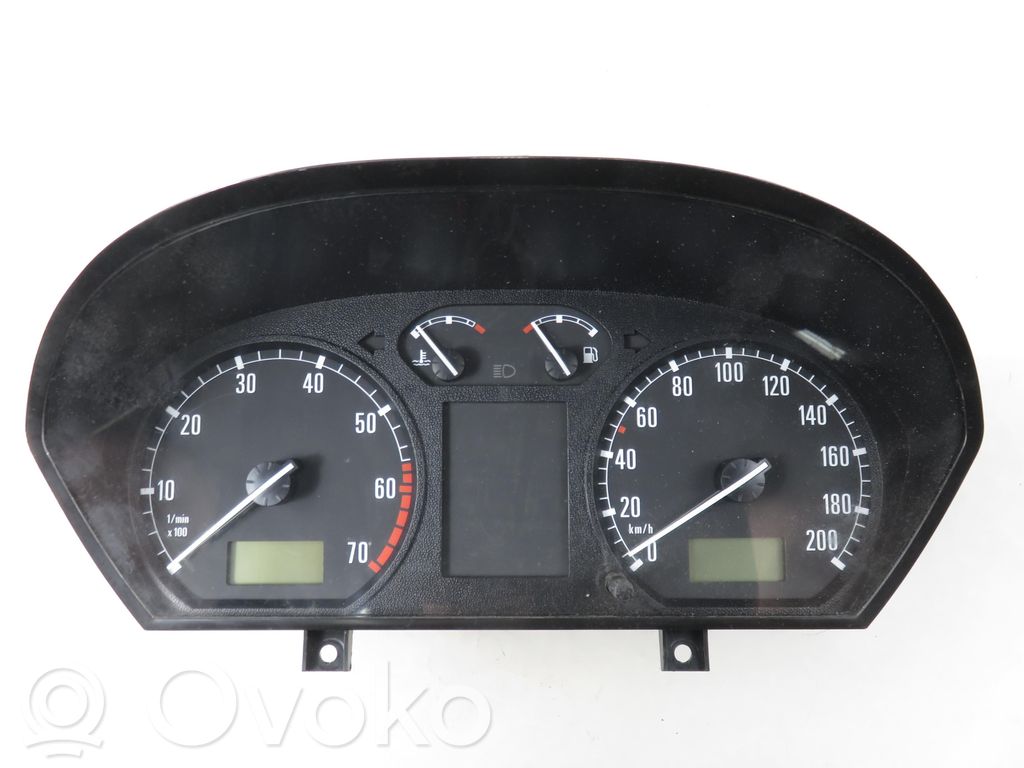 Skoda Fabia Mk1 (6Y) Nopeusmittari (mittaristo) 