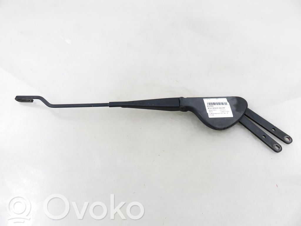 Mercedes-Benz C W203 Ramię wycieraczki szyby przedniej / czołowej 