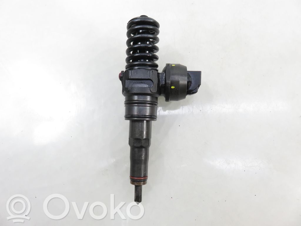 Volkswagen PASSAT B5.5 Iniettore