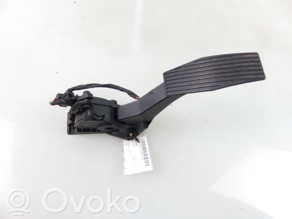 Opel Astra K Gaspedal 