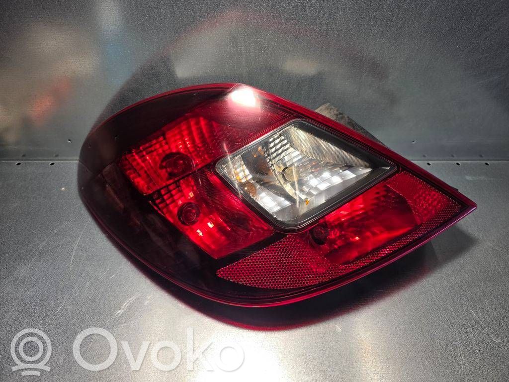 Opel Corsa D Galinis žibintas kėbule 