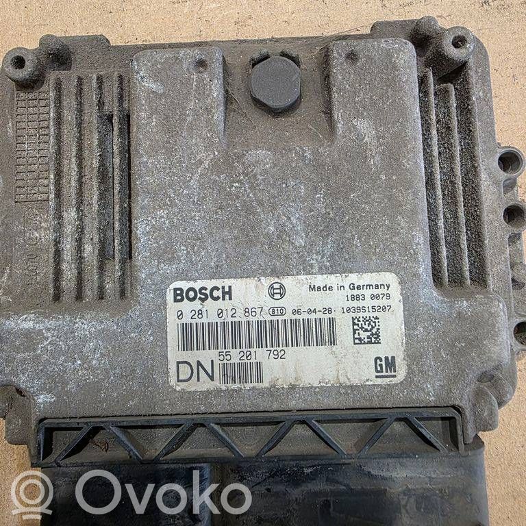 Opel Astra H Engine control unit/module 