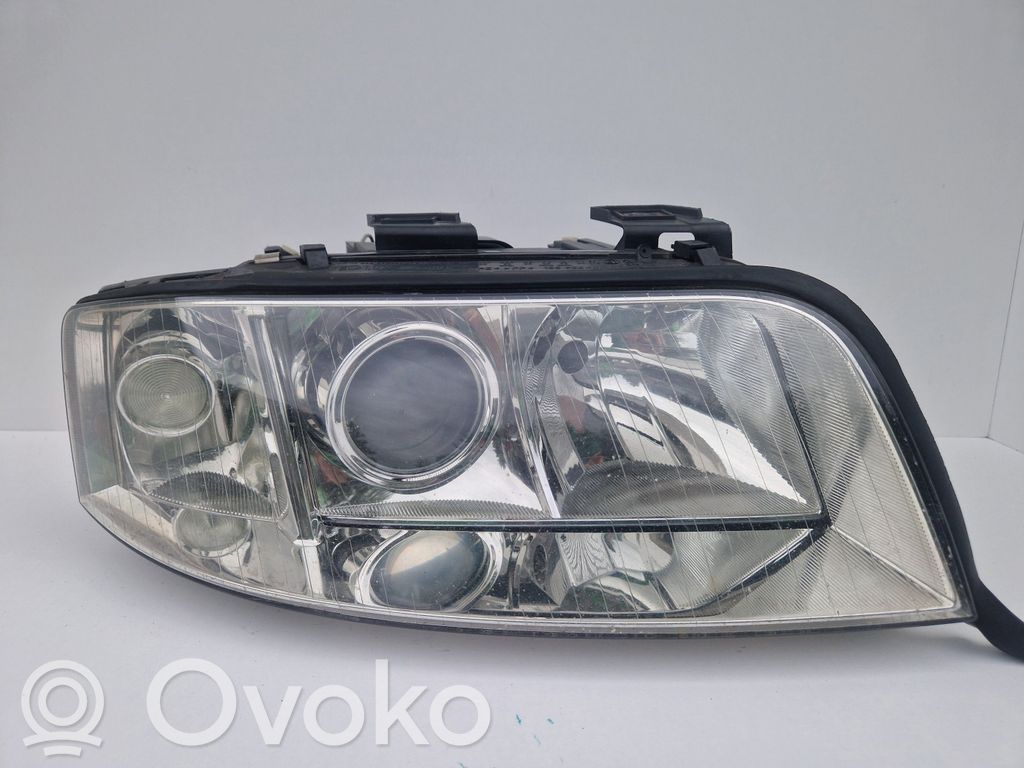 Audi A6 S6 C5 4B Phare frontale 