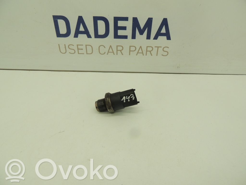 Volvo V70 Czujnik ciśnienia paliwa 