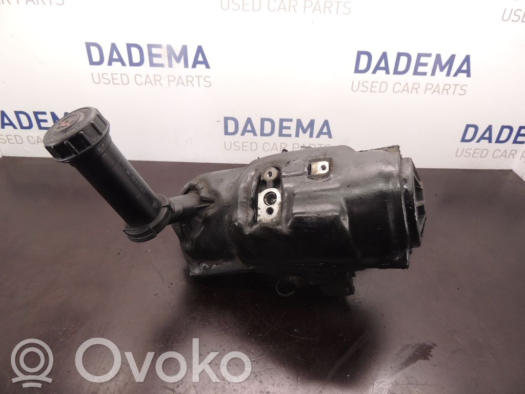 Peugeot 307 Ohjaustehostimen sähköpumppu 