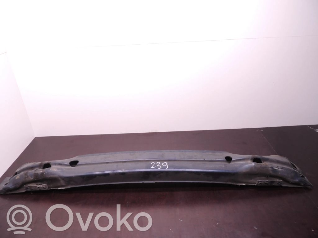 Priekšpusē bampera sija / balka   D239