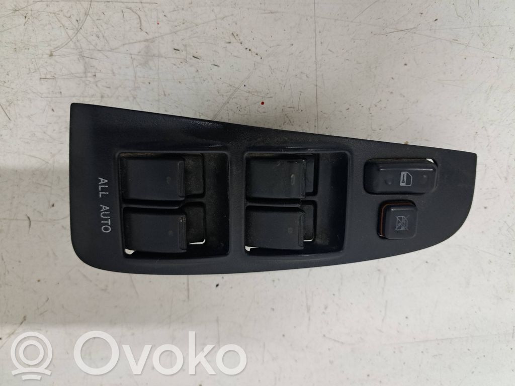 Toyota Avensis T250 Przyciski szyb 