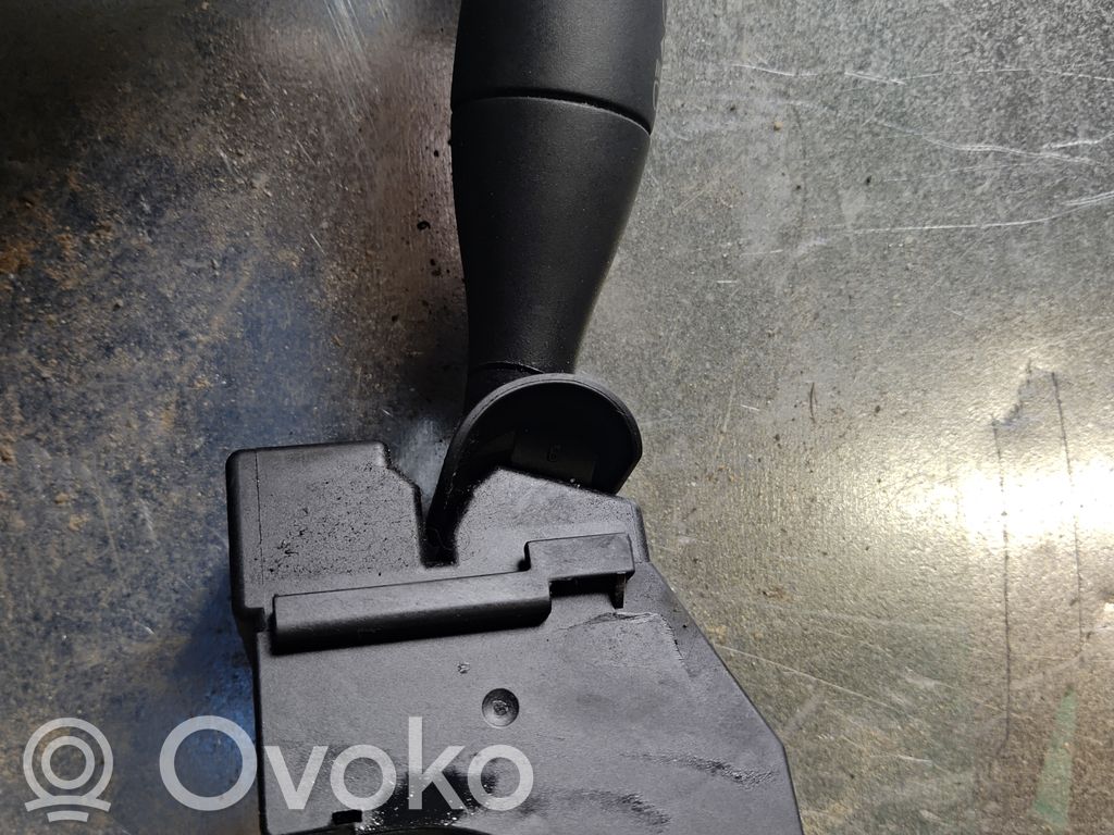 Suuntavilkun vipu   440285