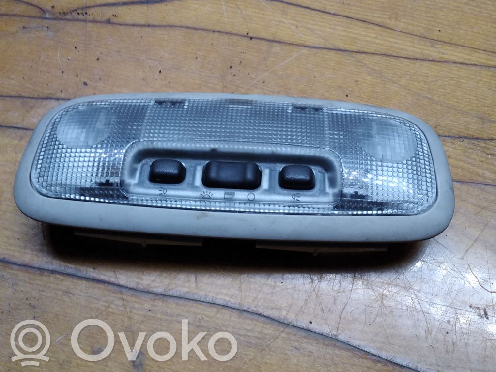 Ford Mondeo Mk III Luz del asiento trasero 