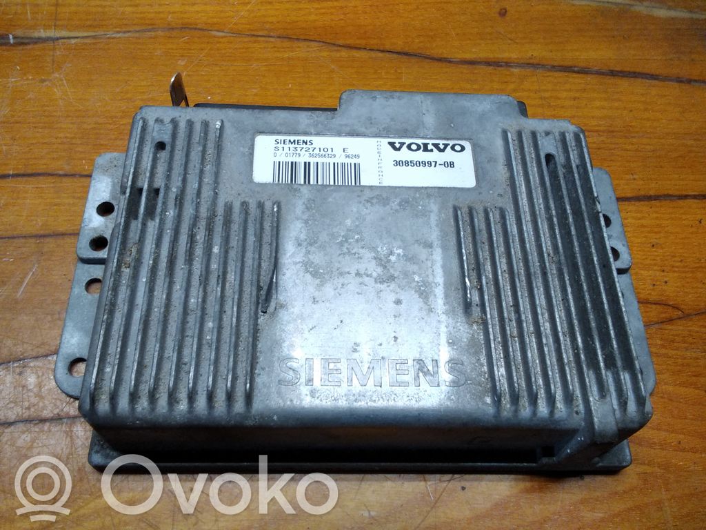 Volvo S40, V40 Engine control unit/module 