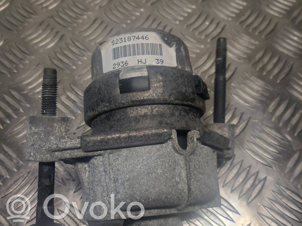 Chevrolet Corvette Gearbox mount 
