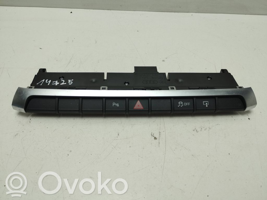 Audi A3 S3 8V Przycisk świateł awaryjnych 