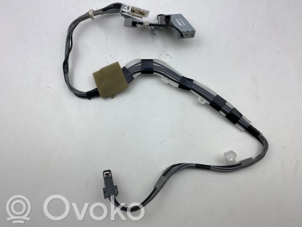 Toyota Prius Prime Aerial antenna amplifier 