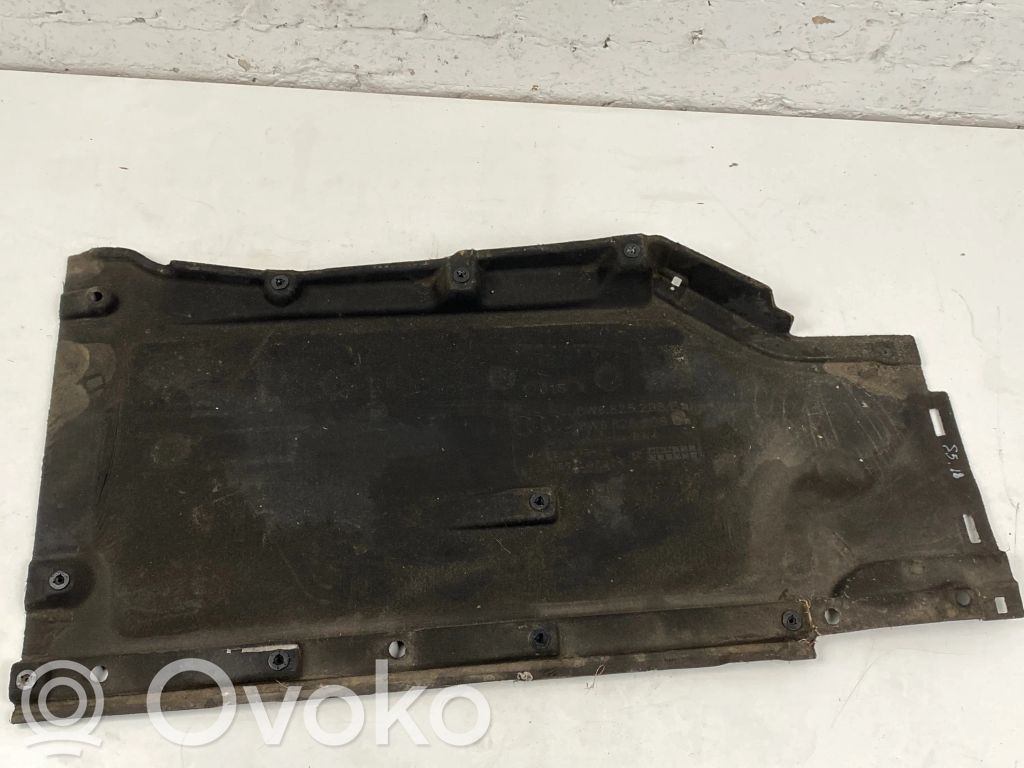 Audi A5 Protección inferior lateral 