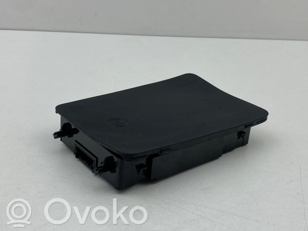 Volvo S60 Wireless charging module 