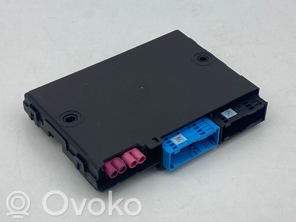 Audi Q7 4M Gateway control module 