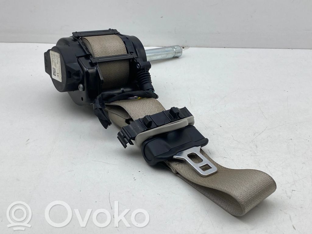 Chrysler Pacifica Front seatbelt 
