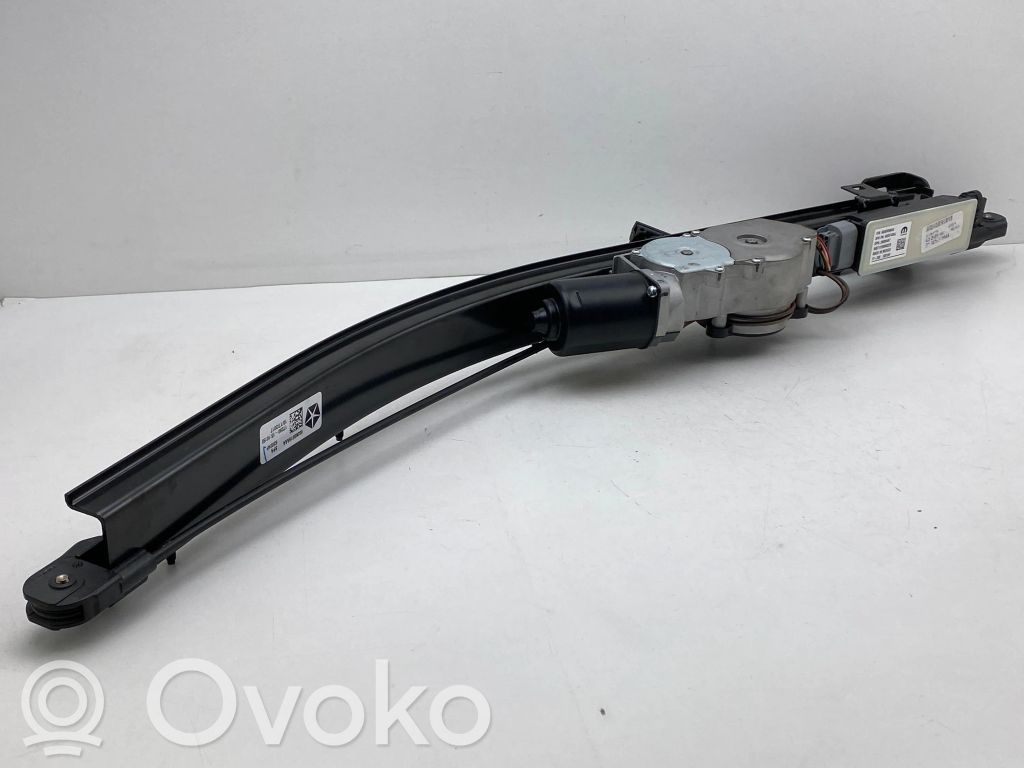 Chrysler Pacifica Siłownik zamka drzwi bocznych / przesuwnych 