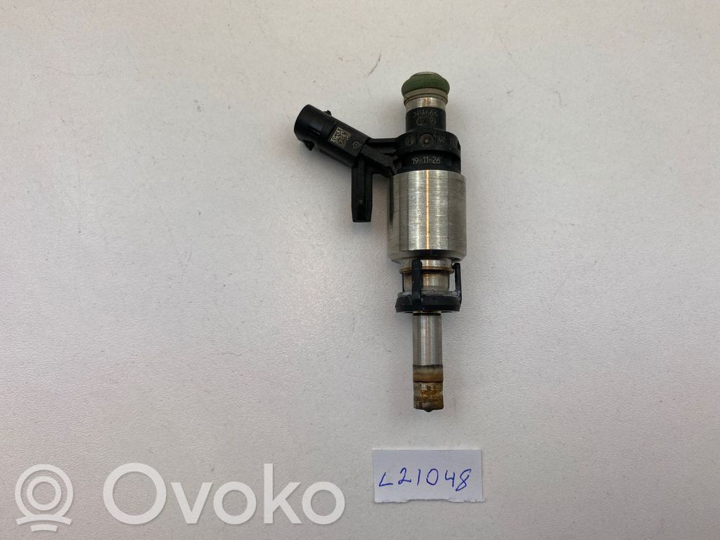 Audi A4 S4 B9 8W Wtryskiwacz paliwa 