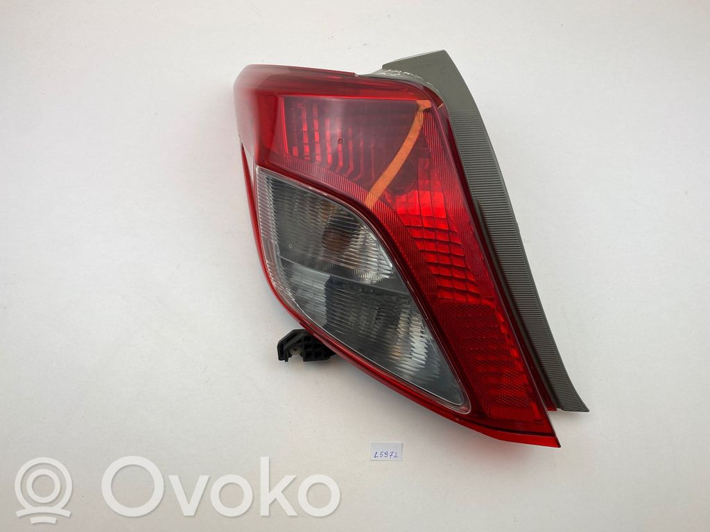 Toyota Yaris Luz trasera/de freno 
